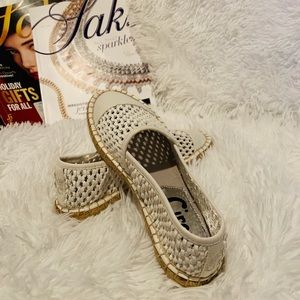 Circus by Sam Edelman- Brand New White slipper